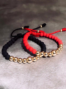 Pareja Sky (Pulsera Negra + Pulsera Roja)